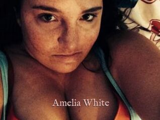 Amelia_White