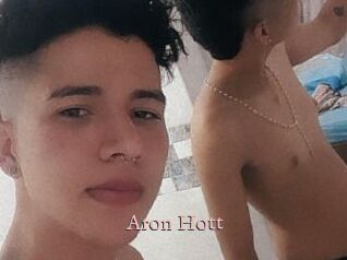 Aron_Hott