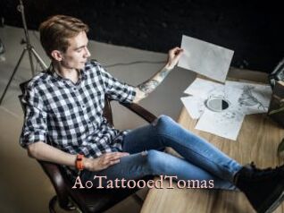 A0TattooedTomas