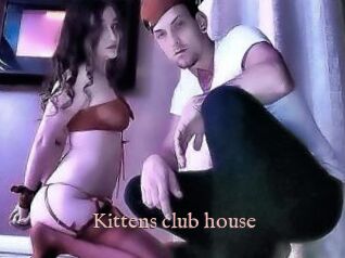 Kittens_club_house