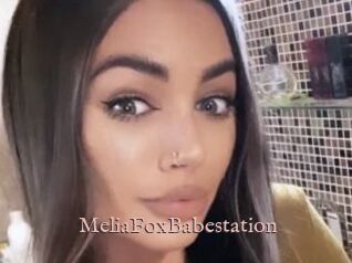 MeliaFoxBabestation