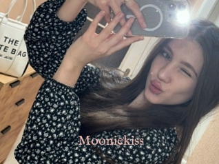 Mooniekiss