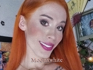 Moonxwhite