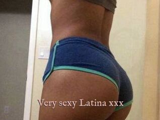 Very_sexy_Latina_xxx